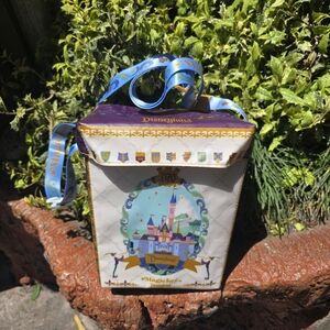 New Disney Magic Key Insulated Cooler Bag